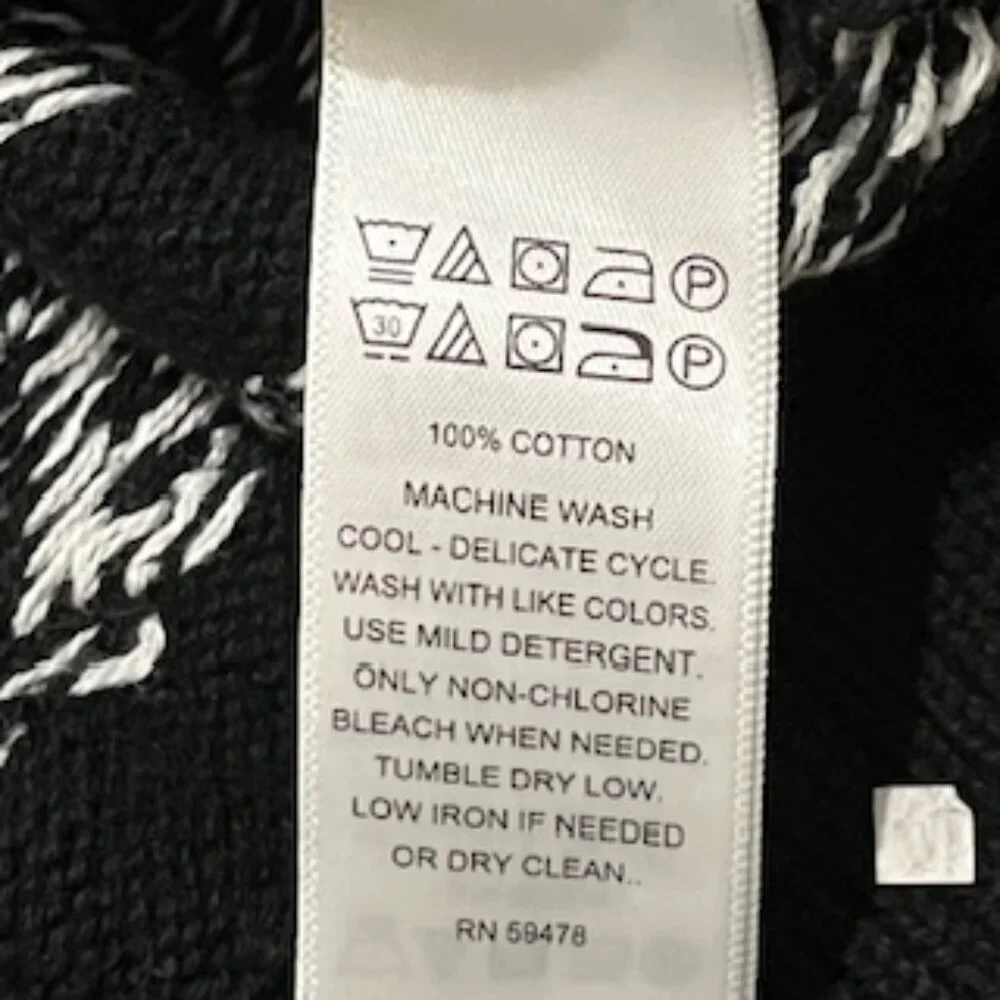 NEW‎ William Rast Sweater Men’s MEDIUM  Black & White Cotton Geometric